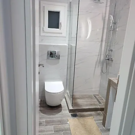 Alexander Luxury & Apartamento *