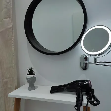 Alexander Luxury & * Metamorfosi (Sithonia)